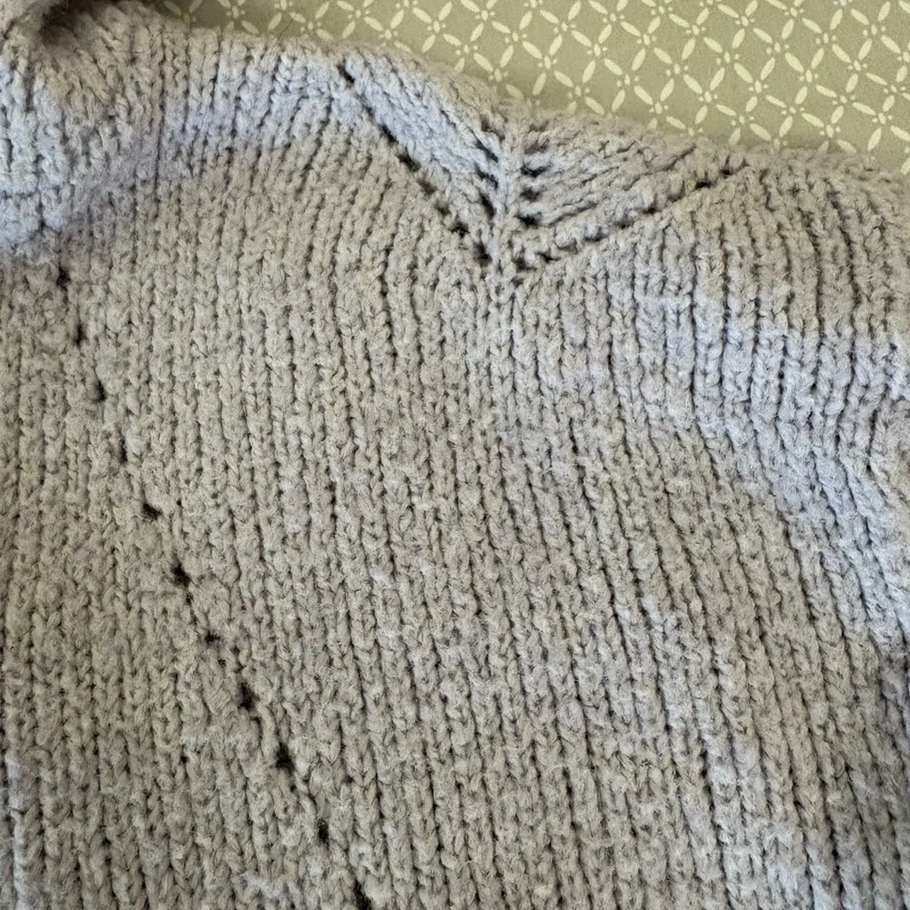 American Eagle Lavender Hooded Knit Sweater Medium
